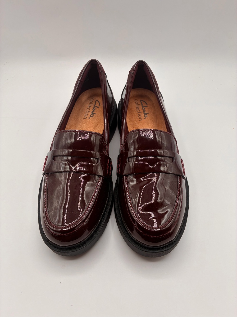Clarks Red's Westlynn Ayla Loafer, Burgundy Patent Synthetic, 5 Medium US New